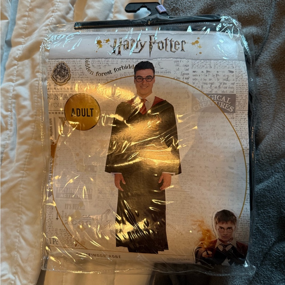 Warner Bros. Harry Potter Gryffindor Robe